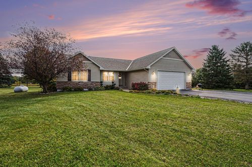 2241 122nd Street, New Richmond, WI, 54017 | Card Image