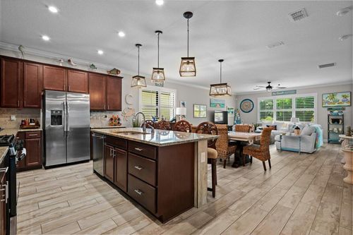 1635 Willows Sq, Vero Beach, FL, 32966-4611 | Card Image