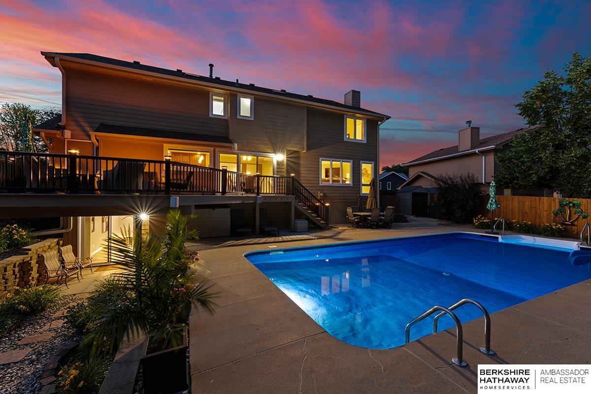 Binney St, Omaha, NE 68164