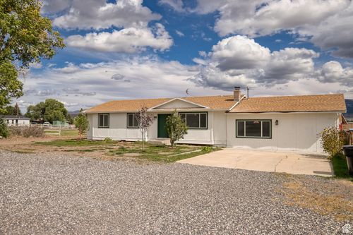 255 S 100 W, Loa, UT, 84747-7768 | Card Image