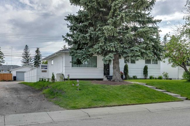 9559 Assiniboine Rd Se, House other with 4 bedrooms, 2 bathrooms and 2 parking in Calgary AB | Image 34