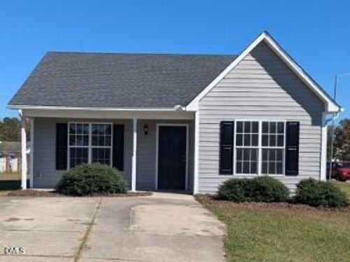 100 Reebe Cir, Selma, NC, 27576-3690 | Card Image