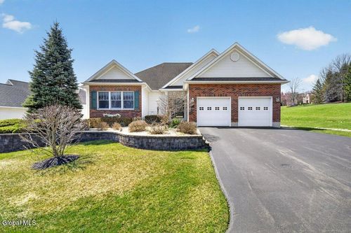 1 Conway Cir, Albany, NY, 12211-2648 | Card Image