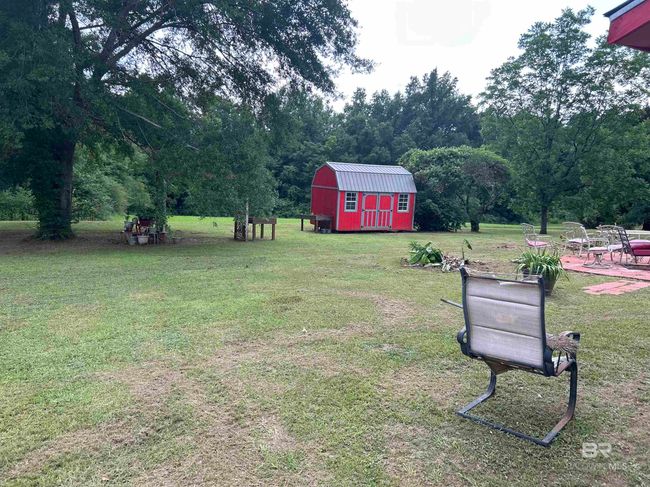 Yard | Image 6