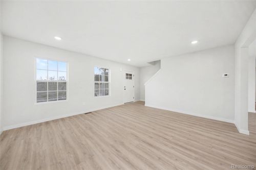 295 Hidden Meadows Dr, Hillsdale, MI, 49242-9812 | Card Image