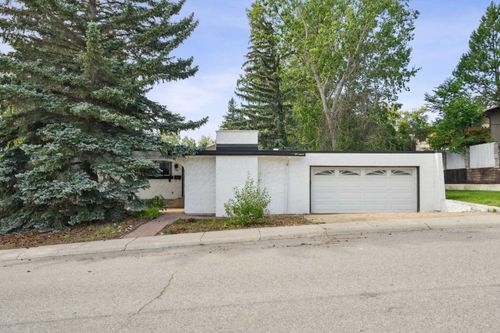 114 Dalgleish Bay Nw, Calgary, AB, T3A1K8 | Card Image
