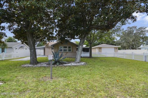 916 Fernald St, Edgewater, FL, 32132-2312 | Card Image