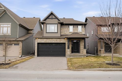 204 Trollius Way, Gloucester, ON, K1T0R7 | Card Image