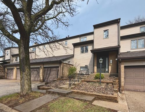 3117-3117 4th St, Moline, IL, 61265-5979 | Card Image