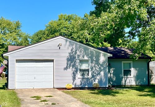 124 Brookside Dr, Hope, IN, 47246-9699 | Card Image