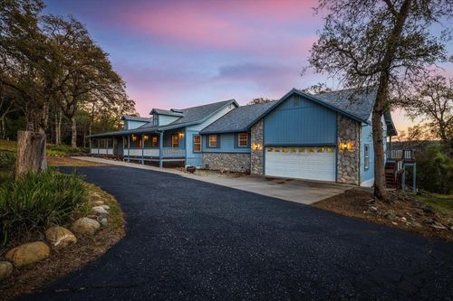 23437 Meyer Ravine Rd, Grass Valley, CA, 95949-7814 | Card Image