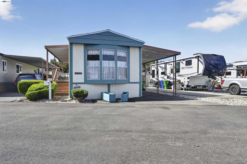 2100 Lewelling Blvd, San Leandro, CA 94579