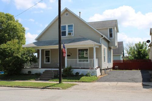 718 E 6th St, Muscatine, IA, 52761-4310 | Card Image