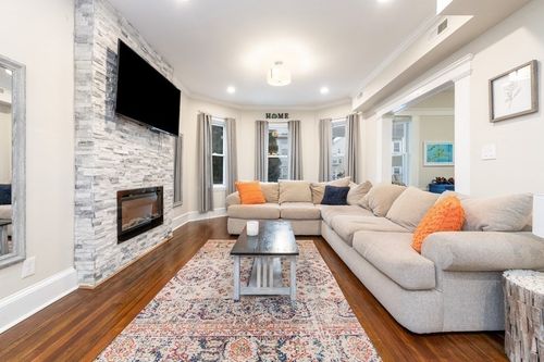 1-30 Larchmont St, Boston, MA, 02124-1326 | Card Image