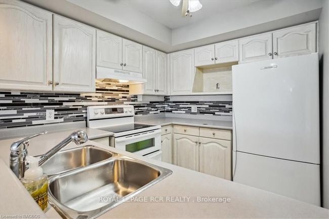 303 - 1455 2nd Ave W, Condo with 2 bedrooms, 2 bathrooms and 1 parking in Owen Sound ON | Image 16