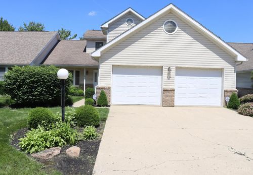 124 Deer Trail Dr, Eaton, OH, 45320-9355 | Card Image