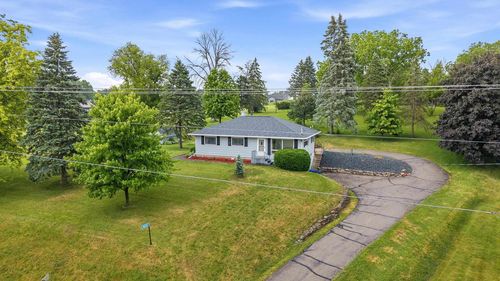 N8236 State Road 33, Beaver Dam, WI, 53916-9714 | Card Image