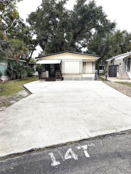 147-3300 26th Ave E, BRADENTON, FL, 34208-7208 | Card Image