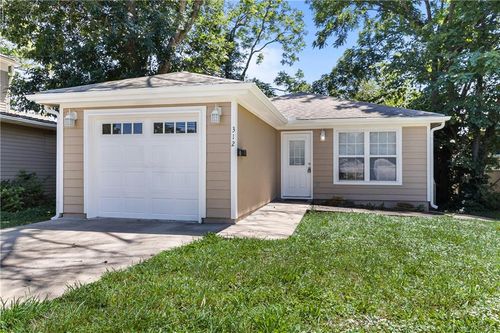 312 Grover St, Warrensburg, MO, 64093-2439 | Card Image