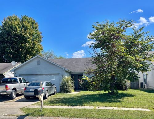 5915 Prairie Meadow Dr, Indianapolis, IN, 46221-4661 | Card Image