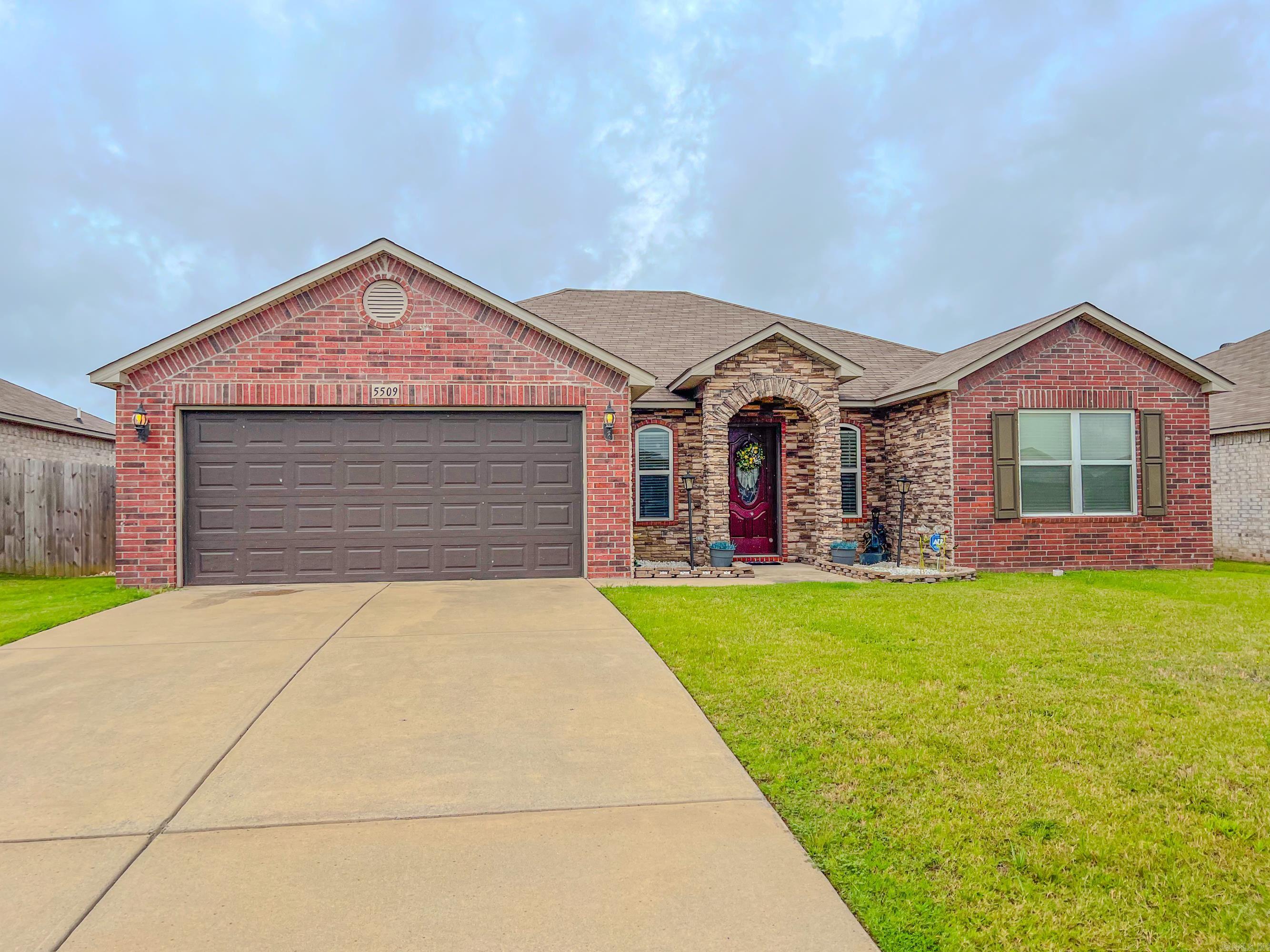 Little Elm Ln, North Little Rock, AR 72117 #1