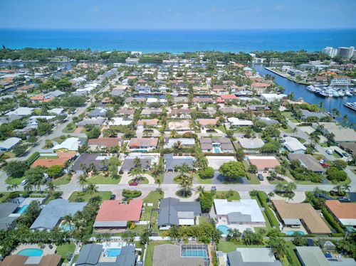 4431 Ne 28th Ave, Lighthouse Point, FL, 33064-7221 | Card Image