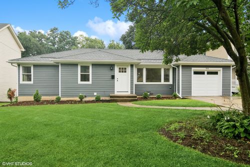 953 Oxford Rd, Glen Ellyn, IL, 60137-4813 | Card Image