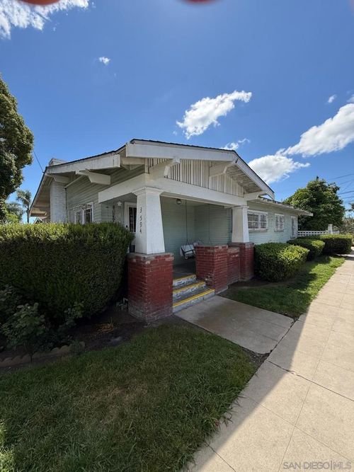 3594 31st, San Diego, CA, 92104 | Card Image