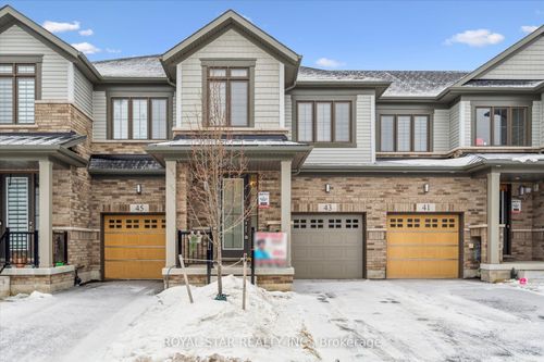 43 Blacklock St, Cambridge, ON, N1S0E2 | Card Image