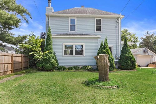 305 2nd Ave, Lodi, WI, 53555-1334 | Card Image