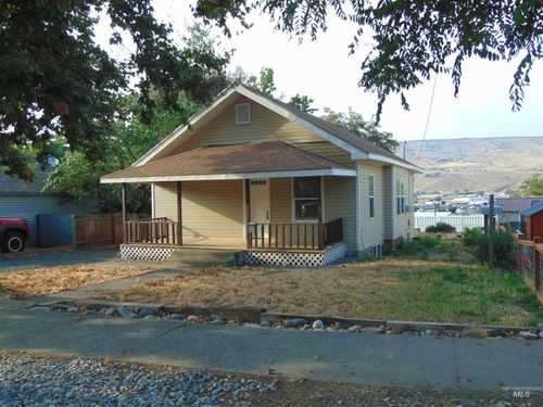 1825 7th Ave, Lewiston, ID, 83501-2567 | Card Image