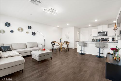 1128 Scarlet Sparrow St, Henderson, NV, 89011-4525 | Card Image