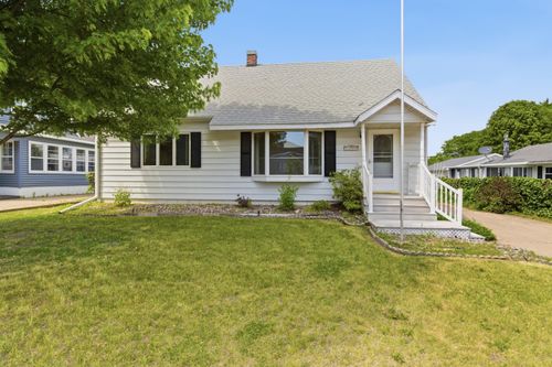 2821 Birch St, La Crosse, WI, 54601 | Card Image