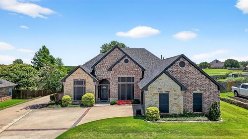 139 Chrissa Dr, Pottsboro, TX, 75076-7062 | Card Image