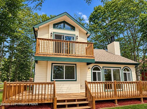 7067 Vista Dr, Tobyhanna, PA, 18466-3387 | Card Image