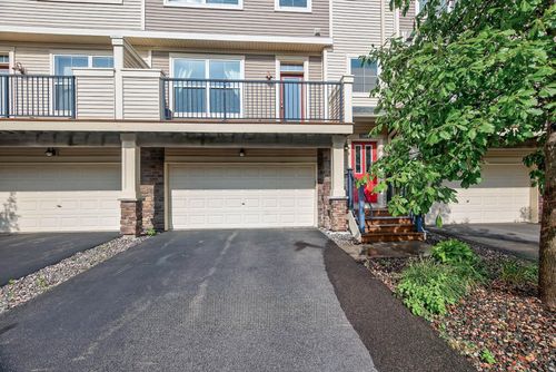 403-11692 84th Ave N, Maple Grove, MN, 55369-3040 | Card Image