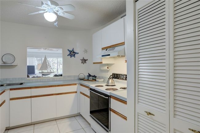 6110 - 6110 River Run Dr, House attached with 2 bedrooms, 2 bathrooms and null parking in Sebastian FL | Image 9