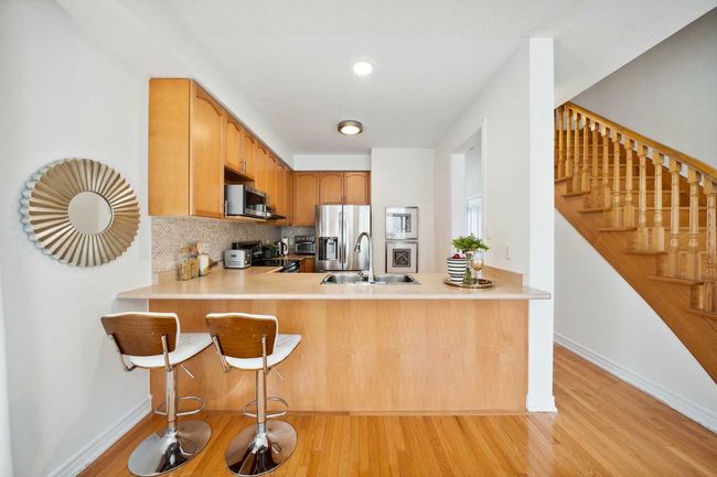 83 Cabernet Rd, House attached with 3 bedrooms, 4 bathrooms and 2 parking in Vaughan ON | Image 9