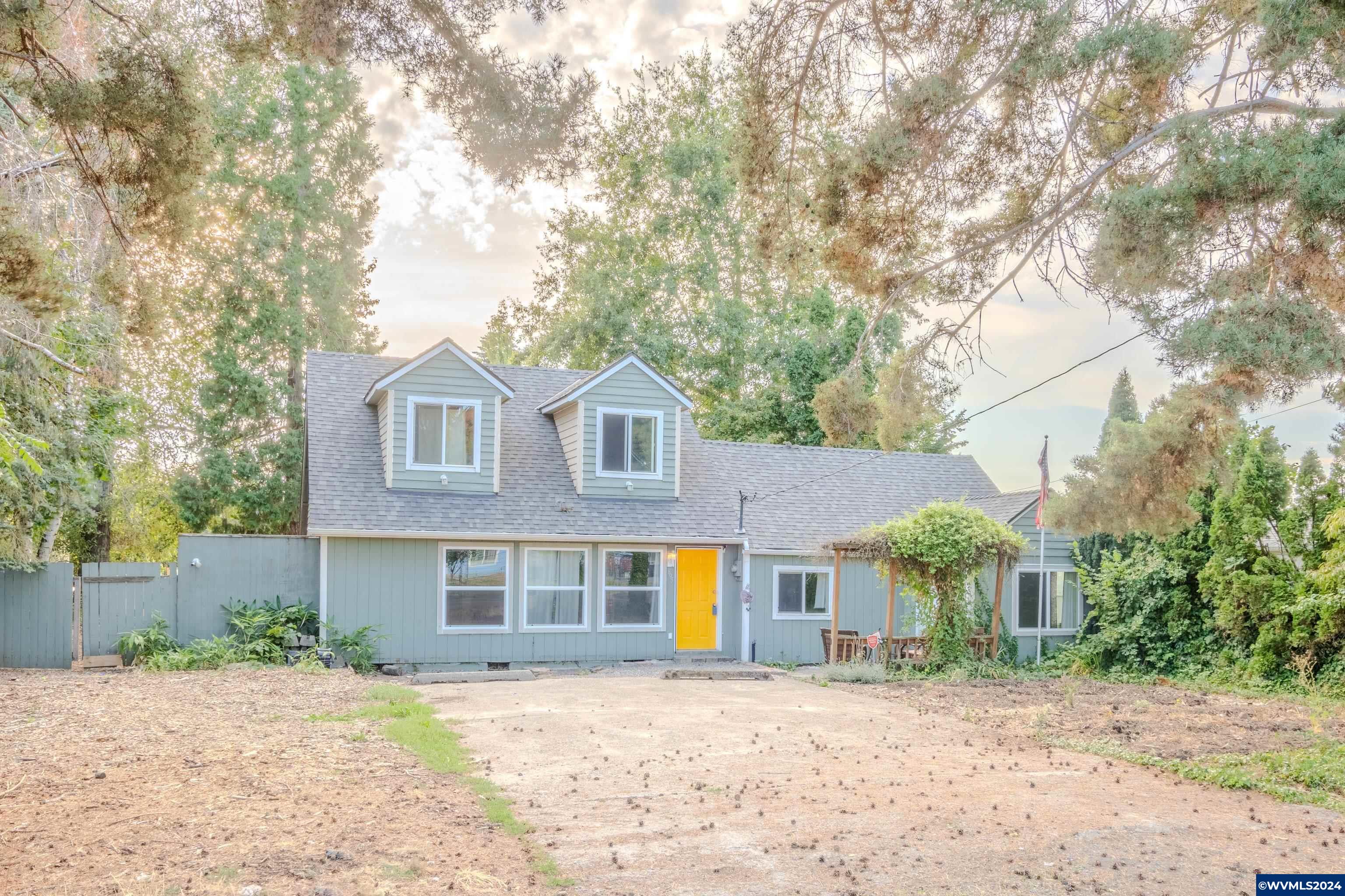 Norman Ave, Salem, OR 97301