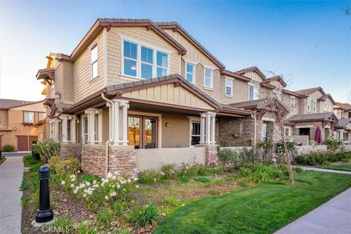 28540 Pietro Dr, Valencia, CA, 91354-2696 | Card Image