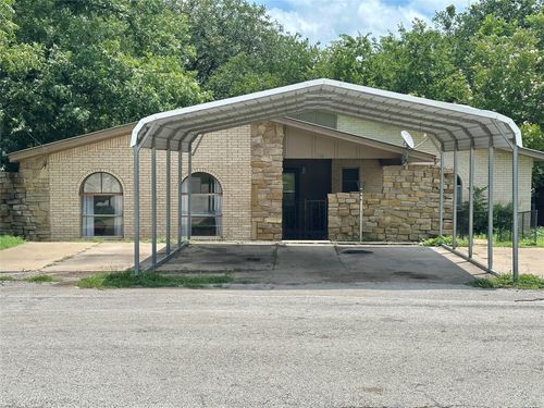 206 N Ervin St, Comanche, TX, 76442-1666 | Card Image