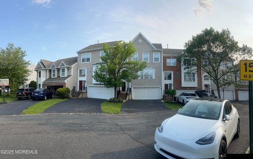172 Nathan Dr, Morganville, NJ, 07751-2204 | Card Image