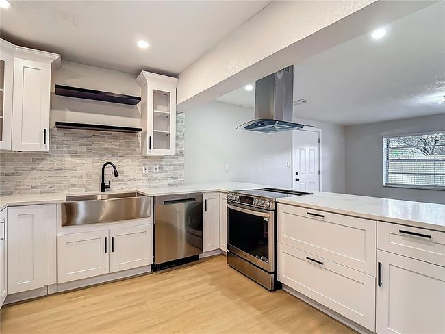 4202 W Bay Vista Ave, House other with 4 bedrooms, 2 bathrooms and null parking in TAMPA FL | Image 14