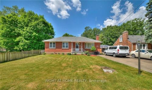6357 Dorchester Rd, Niagara Falls, ON, L2G5T4 | Card Image