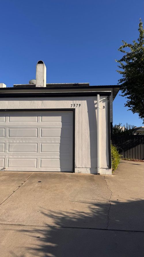 b-7379 Chapman Pl, Goleta, CA, 93117-2827 | Card Image