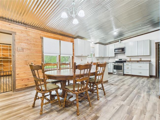 11 Mockingbird Rd, House other with 3 bedrooms, 2 bathrooms and 2 parking in New Waverly TX | Image 5