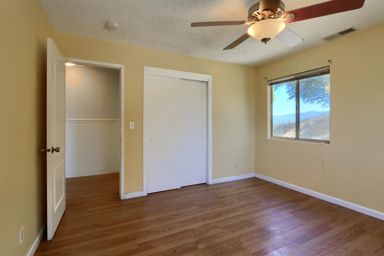 Residential in Oakhurst 3