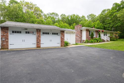 728 Chestnut Hill Rd, Chepachet, RI, 02814-1830 | Card Image