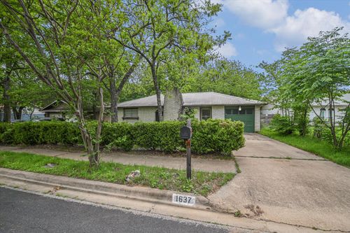 1637 Chippeway Ln, Austin, TX, 78745-3722 | Card Image