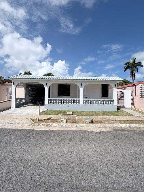 22 E-14, LUQUILLO, PR, 00773 | Card Image
